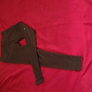 Lululemon Atletica Leggings for Women, Size 10, Color Olive Green 🫒 😍